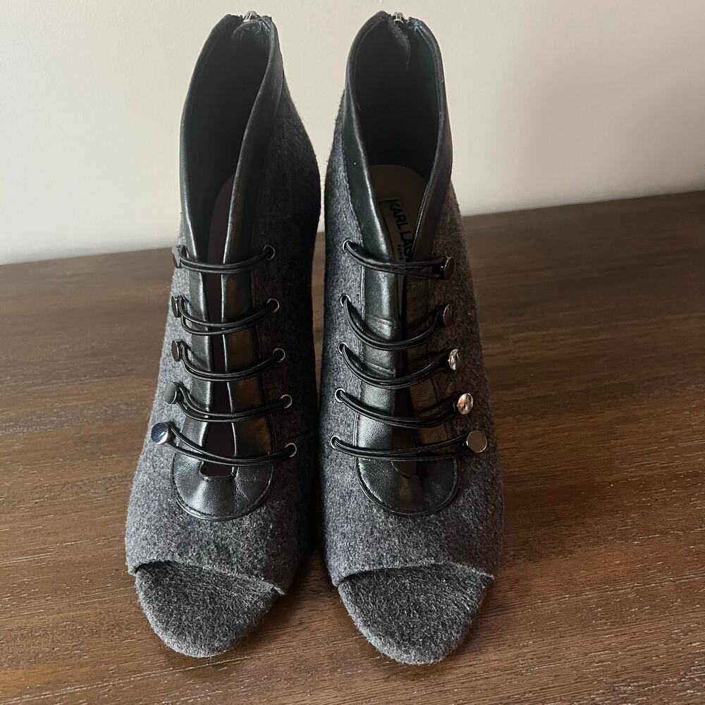 Karl Lagerfeld Woman’s Gray Flannel Lori High Heel Bootie Leather Trim-Size 7.5M